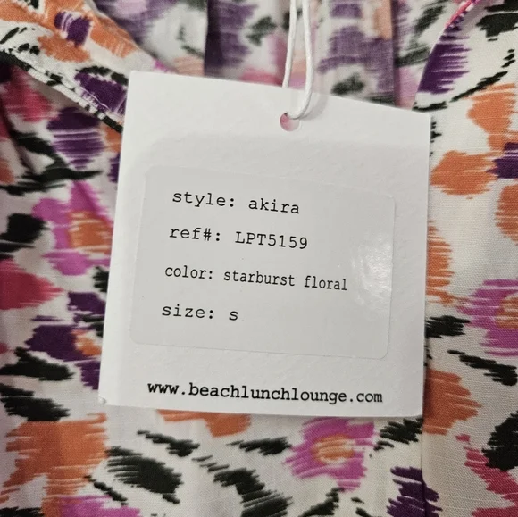 NWT! Beachlunchlounge Floral Blouse! - Picture 2 of 6